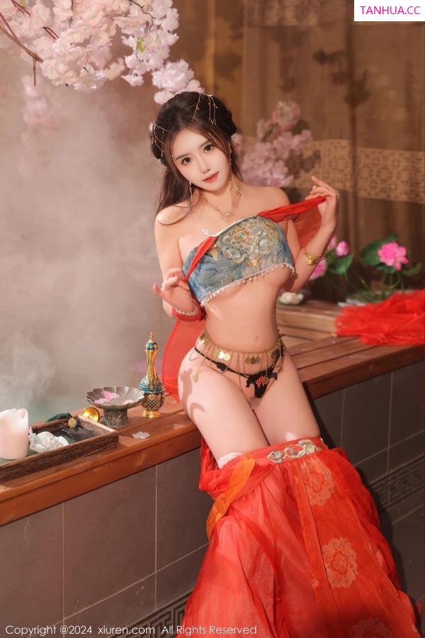  [XiuRen]高清写真图 2024.02.27 No.8146 小薯条nienie 性感美腿第50张图片